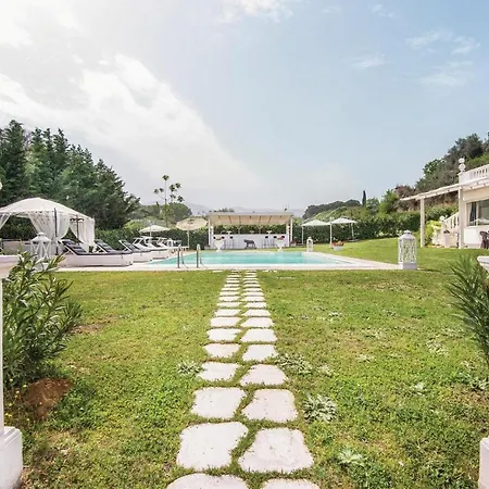 2 Bedroom Stunning In Дом отдыха *