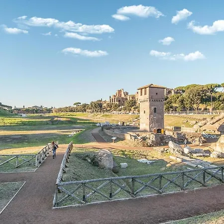 2 Bedroom Stunning In Рим